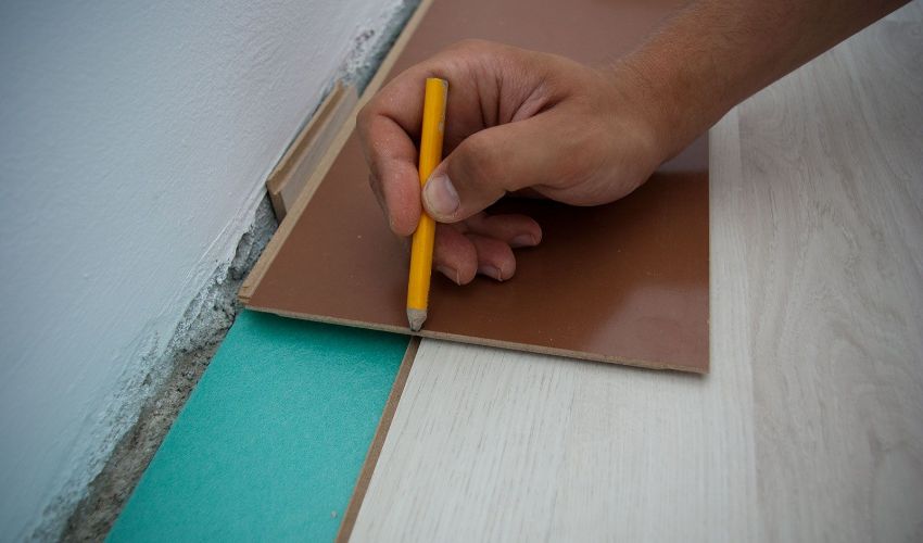 Cut Planks Around Corners and Doorways