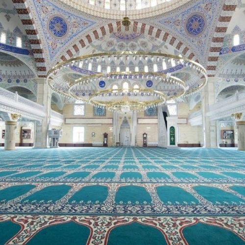 Blue mosque prayer carpet