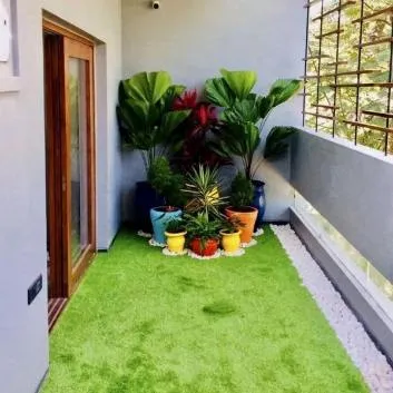 Modern Balcony Artificial Grass