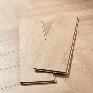 Elegant Oak Herringbone